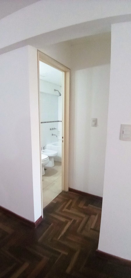 Nueva Cordoba. Se Alquila departamento de 1 dormitorio.