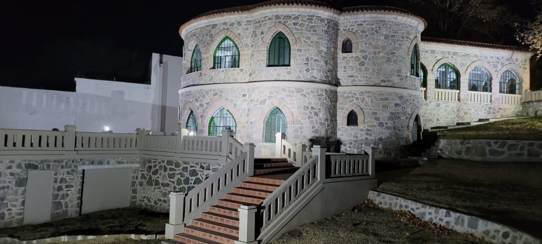 Residencia de piedra con caracter unico en el corazon del Valle de Punilla.