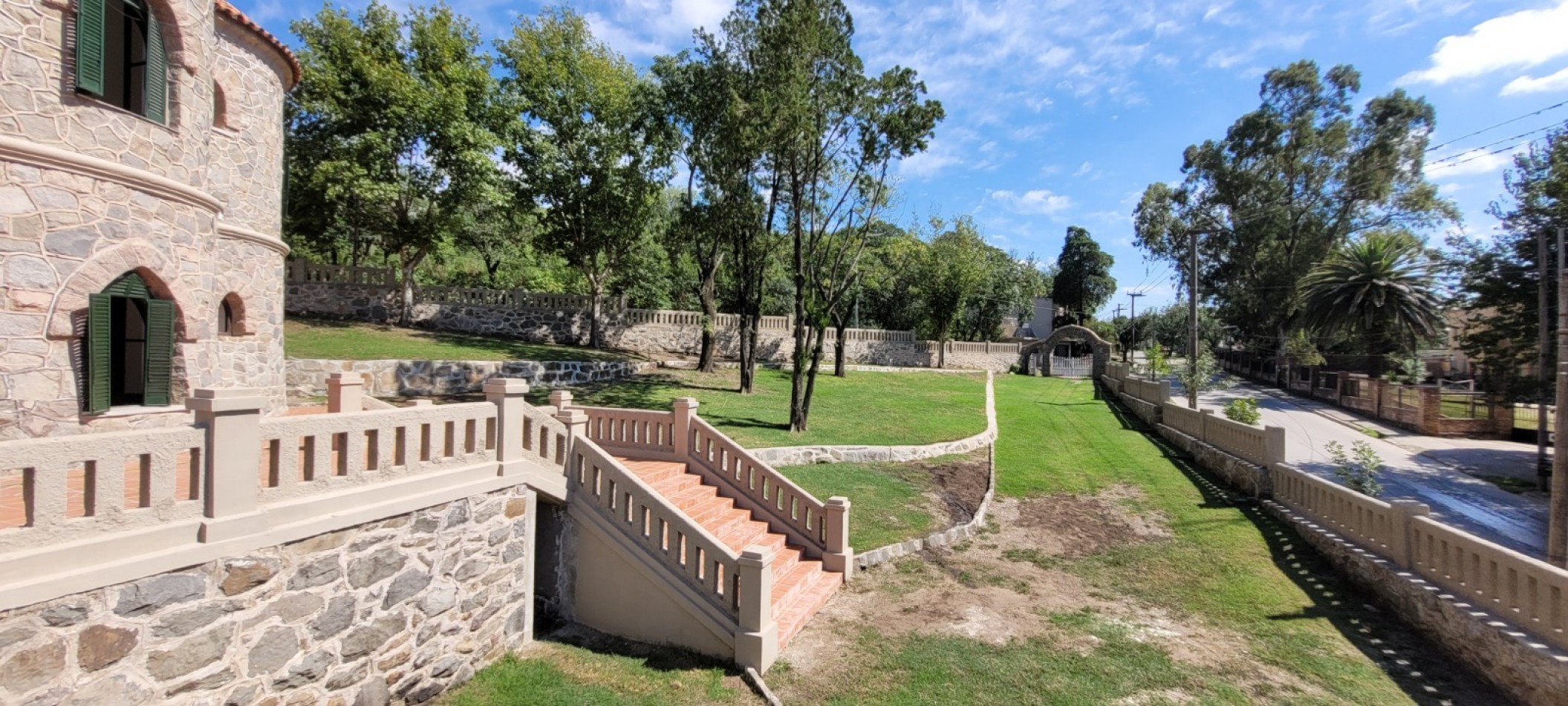 Residencia de piedra con caracter unico en el corazon del Valle de Punilla.