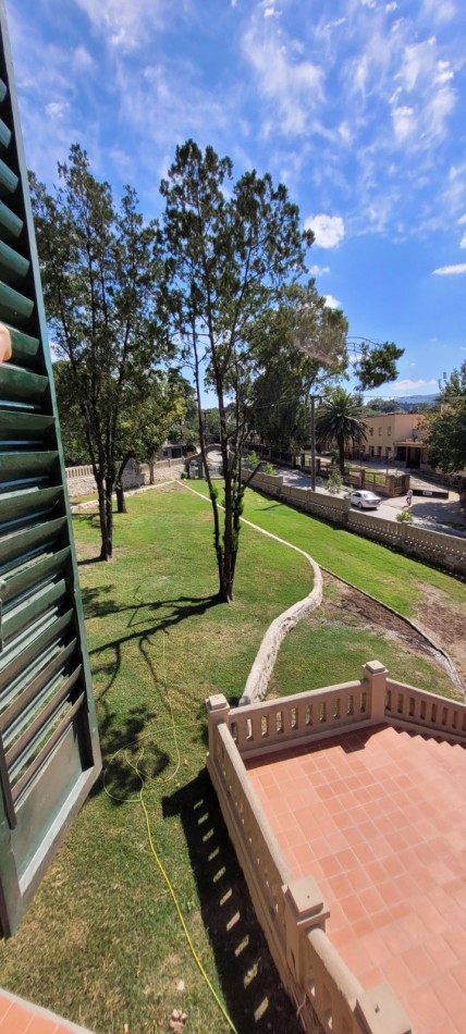 Residencia de piedra con caracter unico en el corazon del Valle de Punilla.