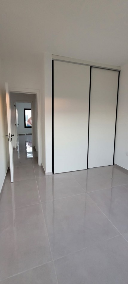 Duplex en Campos de Manantiales.