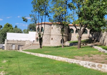 Residencia de piedra con caracter unico en el corazon del Valle de Punilla.